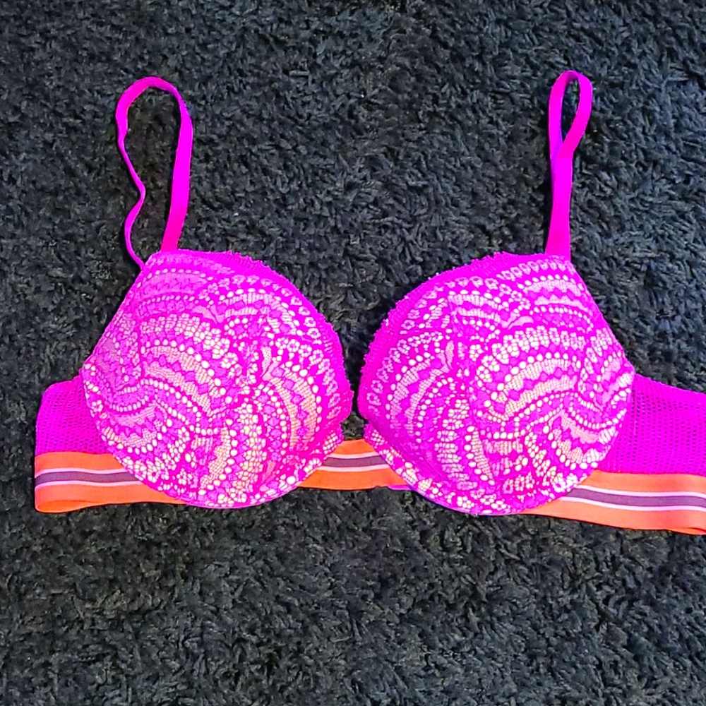 Victoria's Secret Very Sexy Push-up